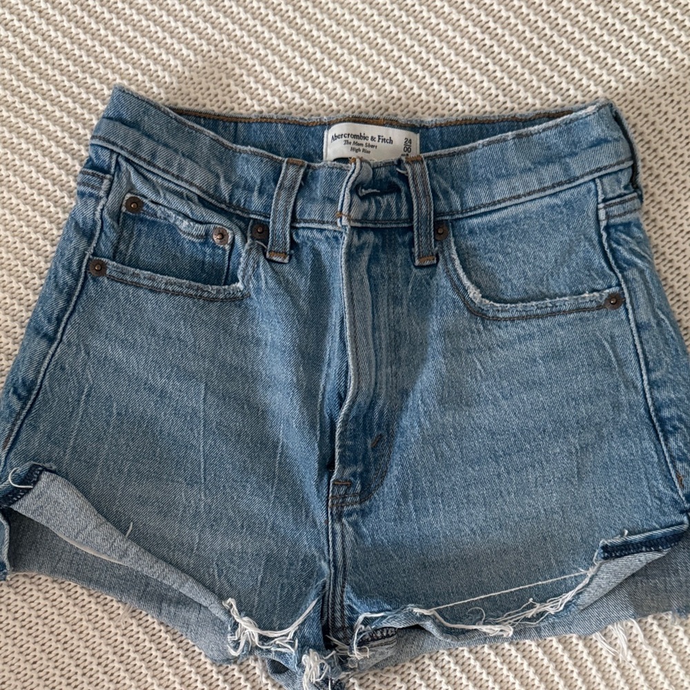 Abercrombie & Fitch Women's High Rise Mom Shorts